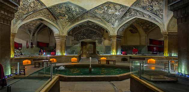famous vakil bath of zandiyeh dynasty